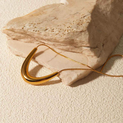 Ursa Necklace - RIYOVA Jewelry