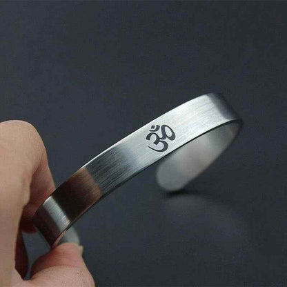 Shakti Om Bracelet - RIYOVA Jewelry