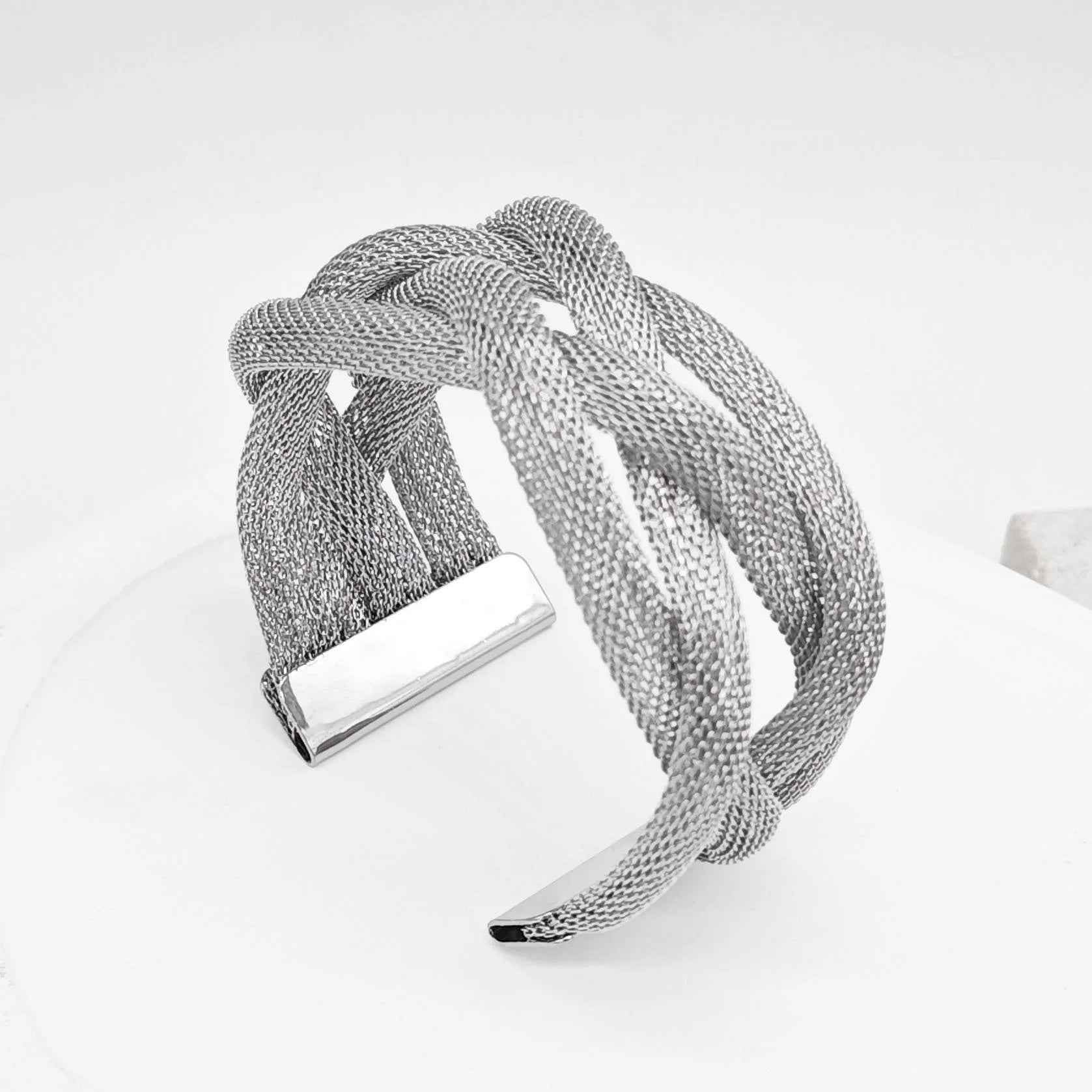 Naga Bracelet - RIYOVA Jewelry