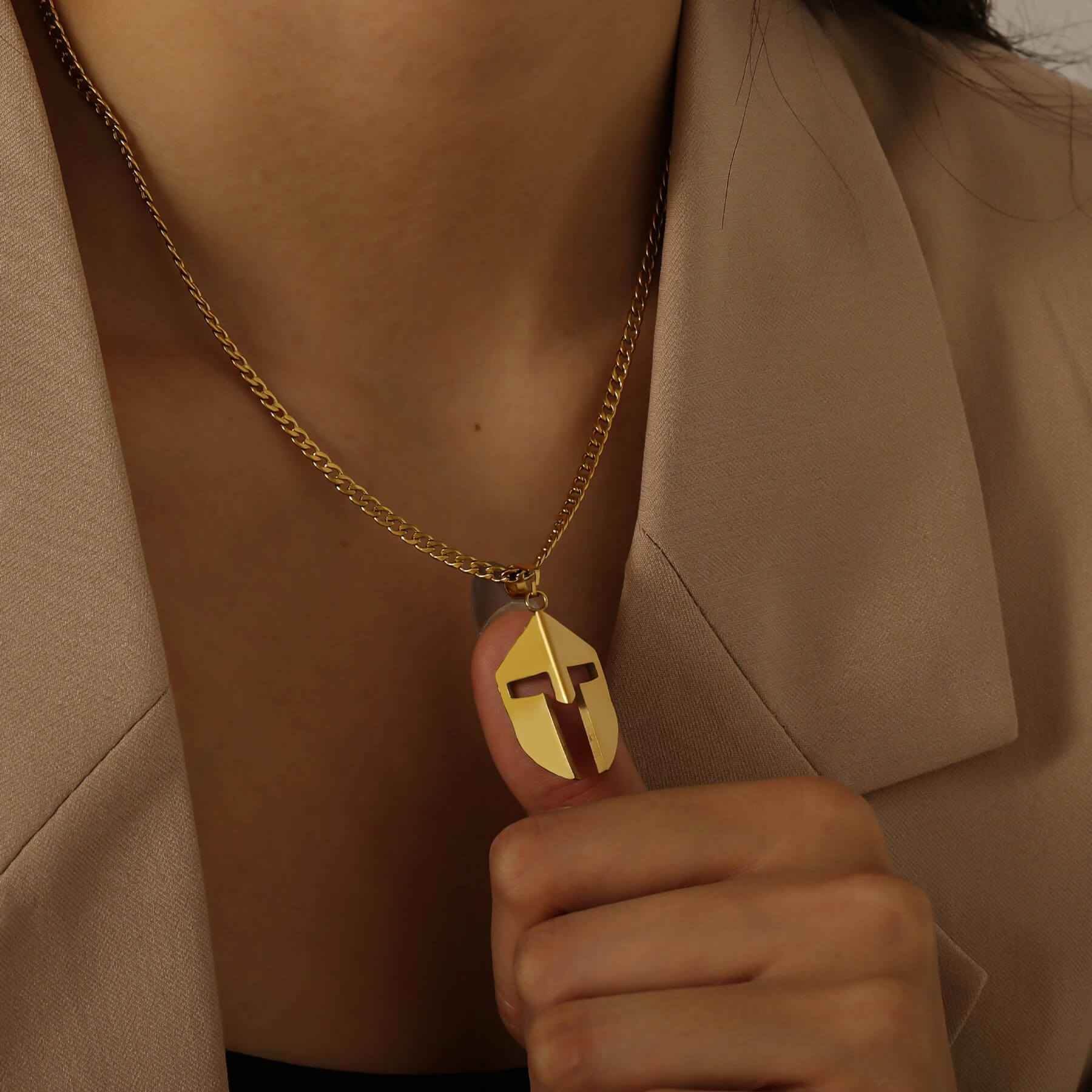 Zeus Thunderbolt Pendant Necklace - RIYOVA Jewelry