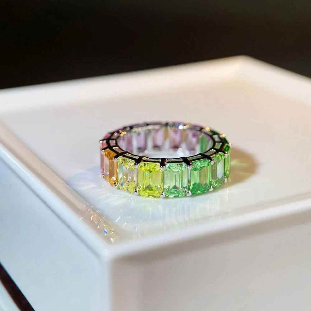 Spectrum Sapphire Ring - RIYOVA Jewelry