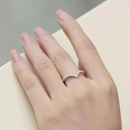 Flora Moissanite Ring - RIYOVA Jewelry