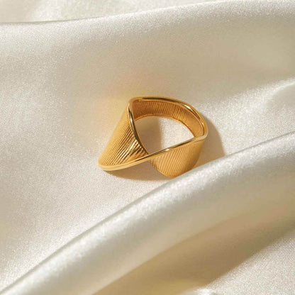 Elara Ring - RIYOVA Jewelry