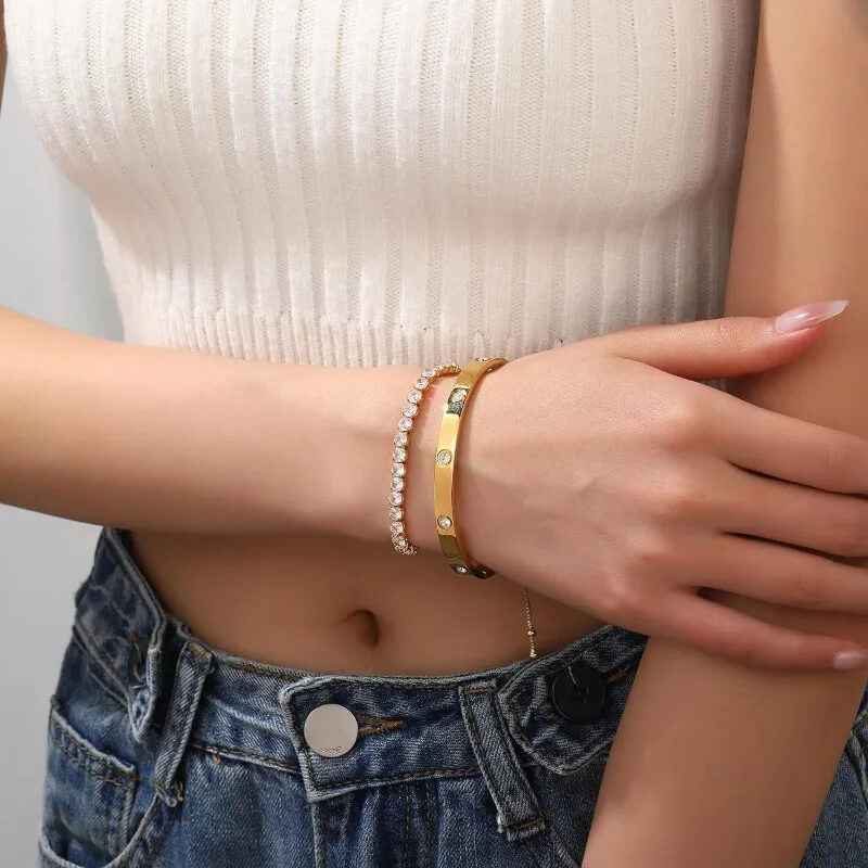 Luxury Tarnish-Free Bracelet Gift for Her – Eternal Love by RIYOVA