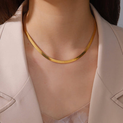 Herringbone Necklace RIYOVA