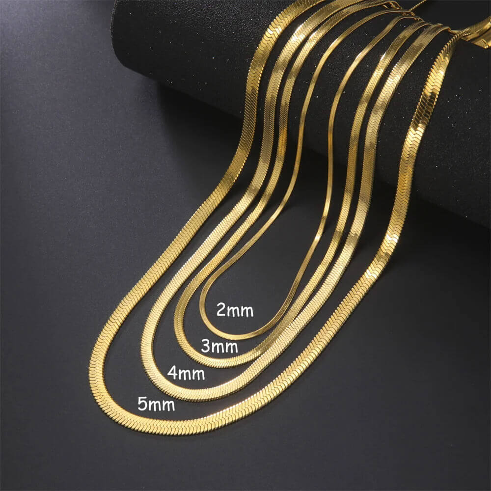 Herringbone Necklace RIYOVA