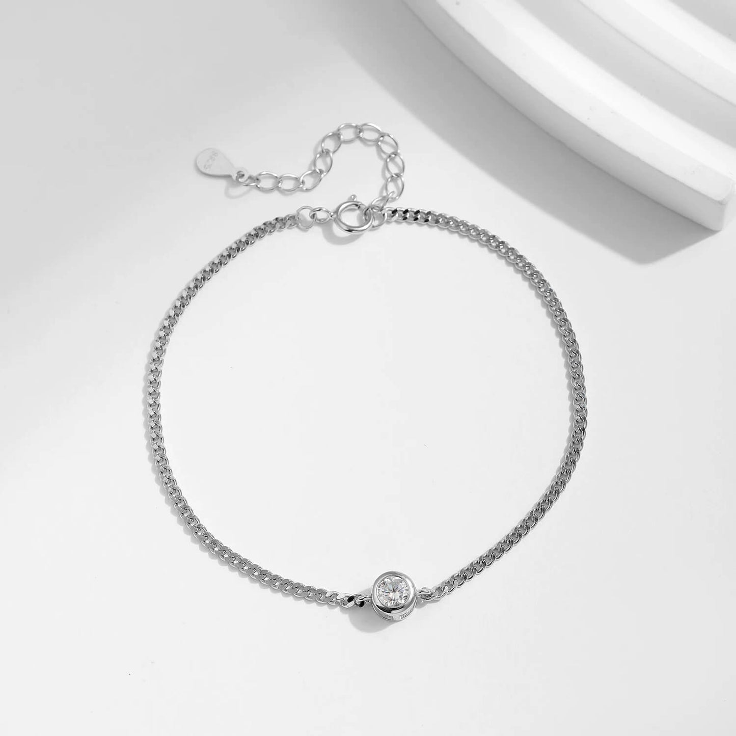 RIYOVA® Moissanite Bezel Bracelet RIYOVA
